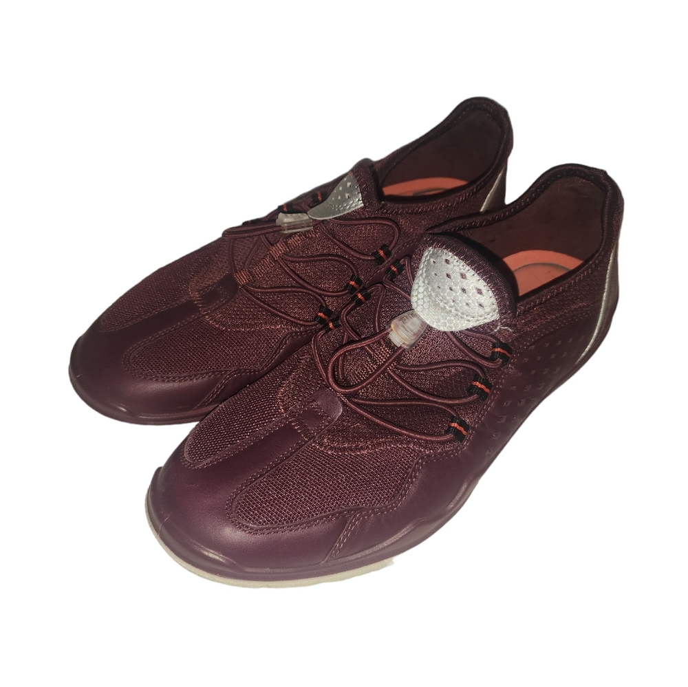 ECCO sneakers